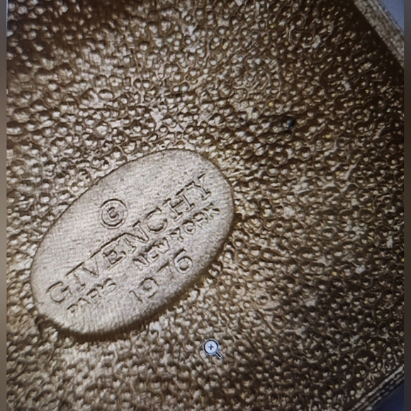 🔥EUC Givenchy 1976 Enamel Crystal Square Black Gold Plated  Pendant Necklace - Picture 5 of 7